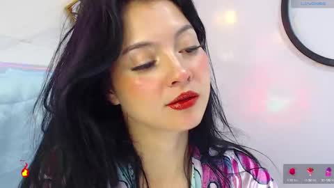 naamah_b online show from February 6, 4:58 pm