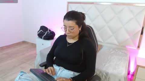 TARA online show from October 5, 12:02 pm