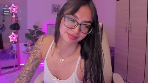 Snapshot of naath_ chatting on December 2, 9:12 pm anny online show from December 2, 9:12 pm