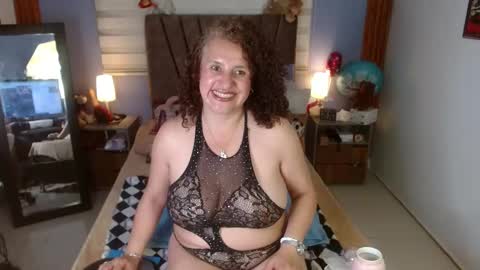 nadia_84 online show from September 24, 7:53 pm