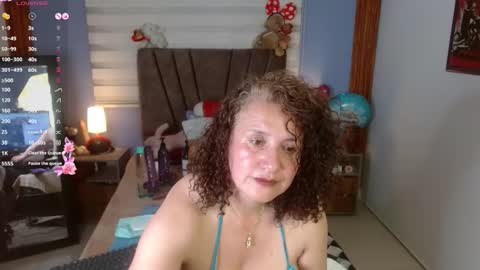 nadia_84 online show from September 22, 7:29 pm