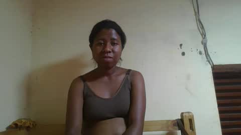 nadiasando online show from November 27, 7:10 pm