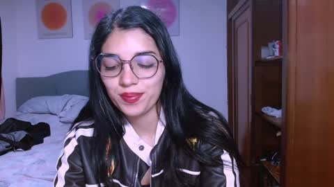 Snapshot of naduu__xx chatting on December 7, 12:14 am naduu__xx online show from December 7, 12:14 am
