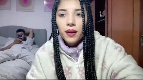 Snapshot of naduu__xx chatting on January 6, 2:37 am naduu__xx online show from January 6, 2:37 am