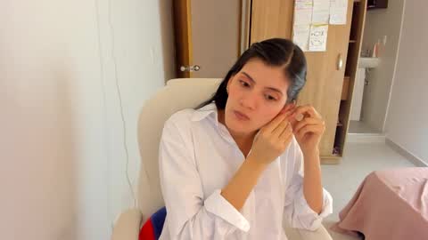 Snapshot of nahomi2021 chatting on January 25, 5:19 pm independent model online show from January 25, 5:19 pm