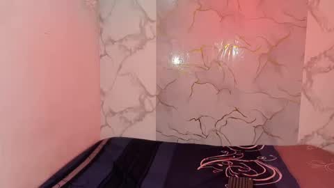 nahomi_hot2002 online show from July 26, 1:09 pm