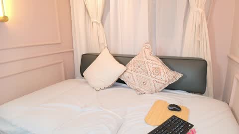 Nahomi online show from October 29, 8:20 pm