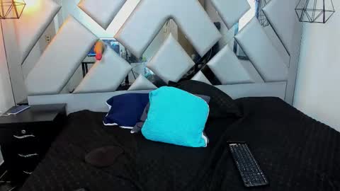 Snapshot of nahomii_hill chatting on September 11, 11:39 pm Nahomi online show from September 11, 11:39 pm