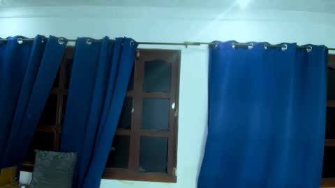 nahomy_hancook online show from January 11, 2:28 am