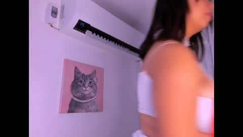 Nahomy online show from November 29, 11:56 pm