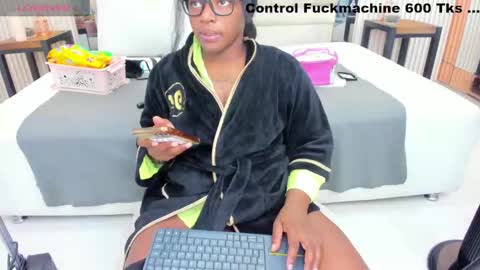 Nahomye online show from October 14, 3:09 am