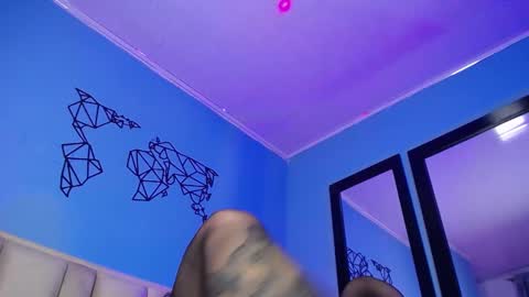 Snapshot of naia_xo chatting on February 27, 3:51 am Ana online show from February 27, 3:51 am