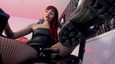 Naila online show from February 25, 2:48 pm