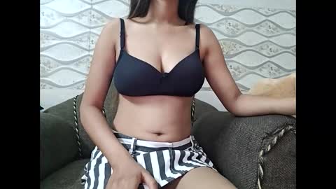 Naina online show from January 25, 8:00 am