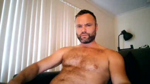 naked_dude25 online show from February 14, 1:13 am