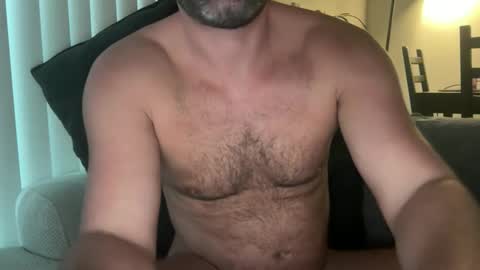 naked_dude25 online show from May 24, 5:03 am
