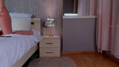 nakedjewel online show from October 17, 8:35 pm