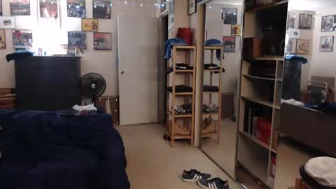 nakedmonkey online show from December 25, 2:25 am