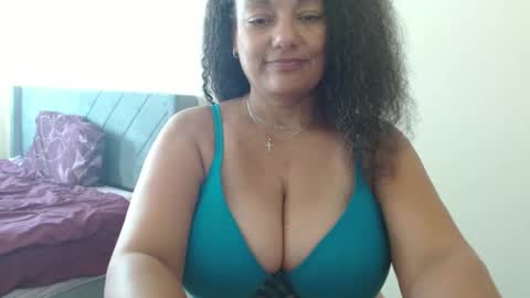 Nala Thickk online show from December 14, 6:30 pm