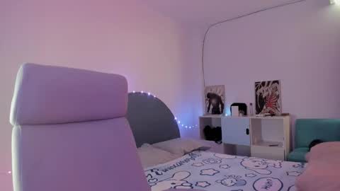 nami_white online show from September 12, 3:03 pm