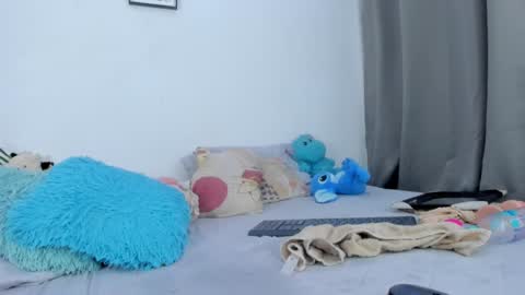 Snapshot of namibergman_ chatting on January 15, 1:34 am N A M I - OF namibergmant online show from January 15, 1:34 am