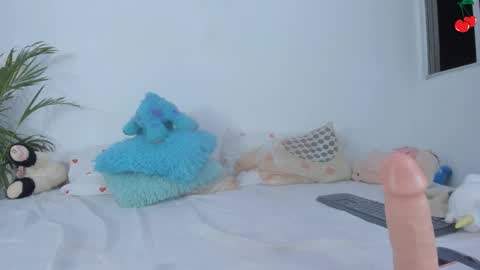 Snapshot of namibergman_ chatting on February 5, 1:37 am N A M I - OF namibergmant online show from February 5, 1:37 am