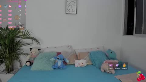Snapshot of namibergman_ chatting on December 13, 11:17 pm N A M I - OF namibergmant online show from December 13, 11:17 pm