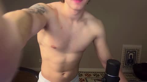 Georges online show from October 15, 6:53 pm