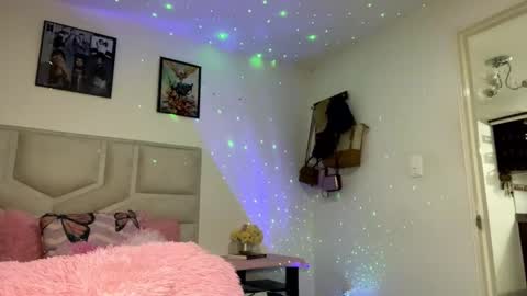 NamiThompson online show from September 17, 11:52 pm