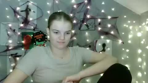 Nana online show from October 10, 8:42 am