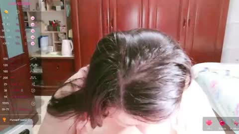 Nana online show from October 2, 12:37 pm