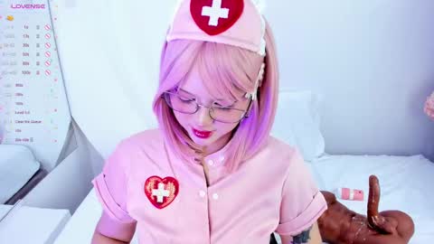 Snapshot of nanaosaky chatting on February 10, 3:32 pm NanaOsaky online show from February 10, 3:32 pm