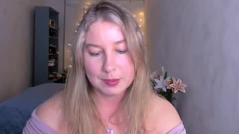 Nancy online show from February 13, 7:06 pm