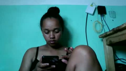 nandrianina416143 online show from February 25, 7:06 pm