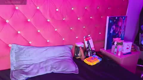 nanis james21 online show from September 24, 4:41 am