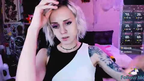 Monday-Friday 12-4 AM and 6-9 AM New York time online show from October 31, 9:04 pm