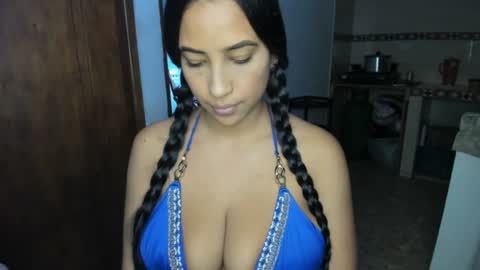 Snapshot of nanna_sweet chatting on December 12, 9:15 pm Nanna online show from December 12, 9:15 pm