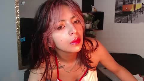 nany_pretty online show from January 3, 1:02 pm