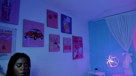 Naomi online show from February 26, 7:50 pm