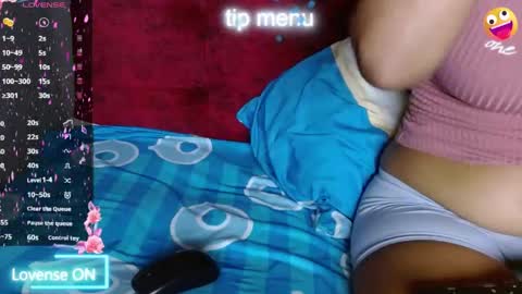 naomi_powel online show from May 4, 1:34 am
