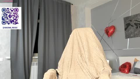 naomi_reiss online show from March 30, 12:01 am