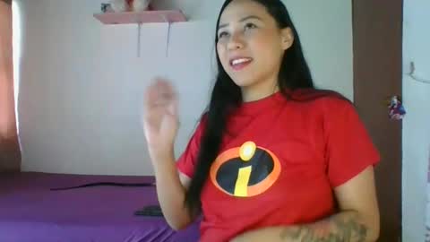 Mia online show from December 21, 8:54 pm