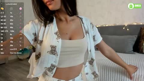 Naomi online show from September 25, 3:30 pm