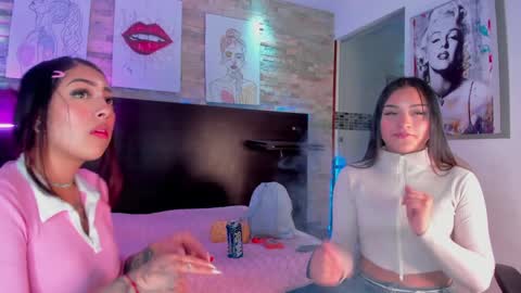 my main account is missnickeloo online show from December 2, 4:26 pm