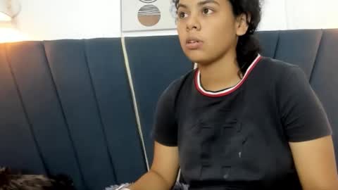 naomi_x0 online show from December 20, 5:31 pm