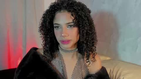 naomidawson online show from February 14, 2:28 am