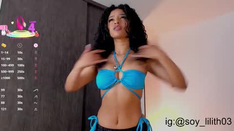 Naomi  online show from September 26, 2:41 am