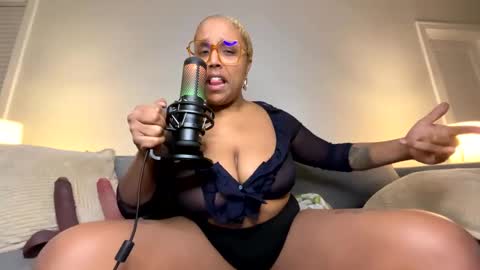 Naomigiirl6 online show from February 13, 8:59 am