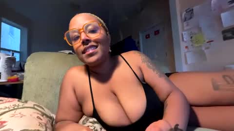 Naomigiirl6 online show from January 31, 4:38 pm