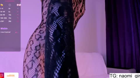 Snapshot of naomigirl33 chatting on February 6, 9:53 am Naomi Dear I will be online at 1200 UTC online show from February 6, 9:53 am